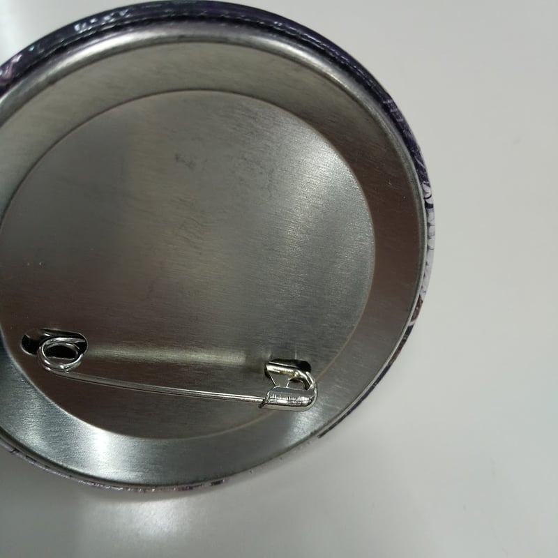 カラマリ 岡崎契 缶バッジ ⚠️傷あり イタミ有・裏サビ有】Collar×Malice 岡崎契 缶バッジ | K-BOOKS