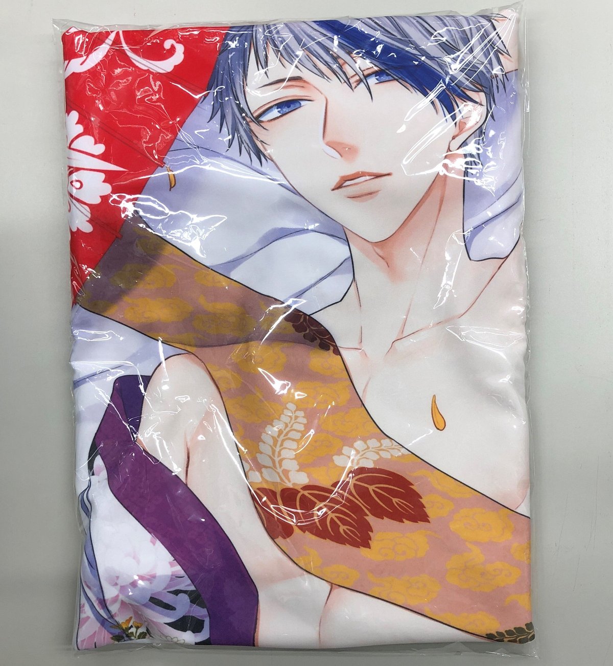 ピタゴラスプロダクション 緋室キラ 抱き枕カバー | K-BOOKS 池袋 2 