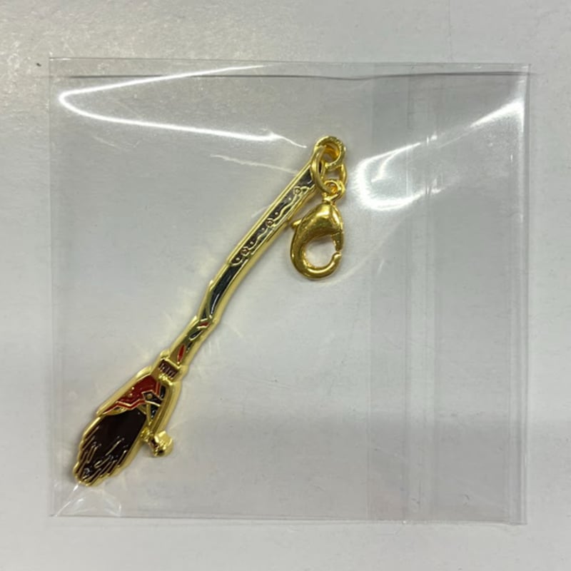 未開封　魔法使いの約束　まほやく　箒チャーム　フルコンプBOX A&B BOX仕様】トレーディング 箒チャーム A（中央の国・東の国・西の