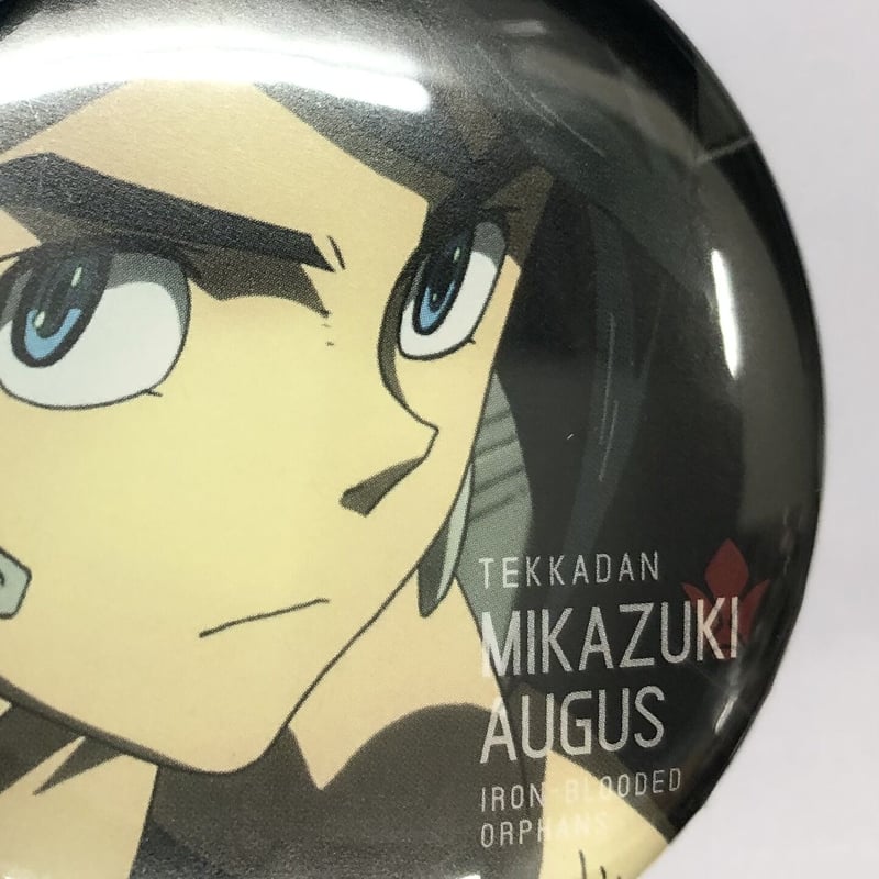 キズ有】ガンダム 鉄血のオルフェンズ 缶バッジ 三日月・オーガス | K