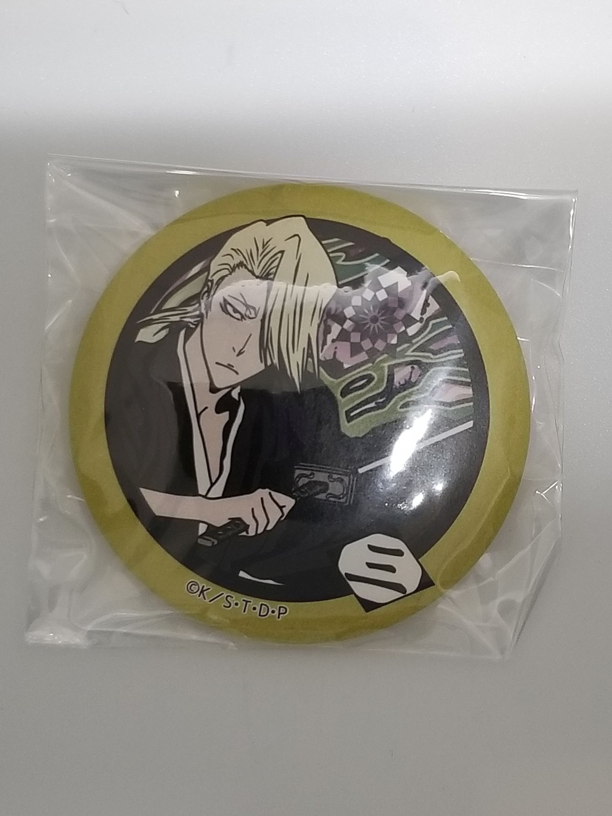 BLEACH 吉良イヅル 切り絵風和紙缶バッジシリーズ | K-BOOKS 池袋 2