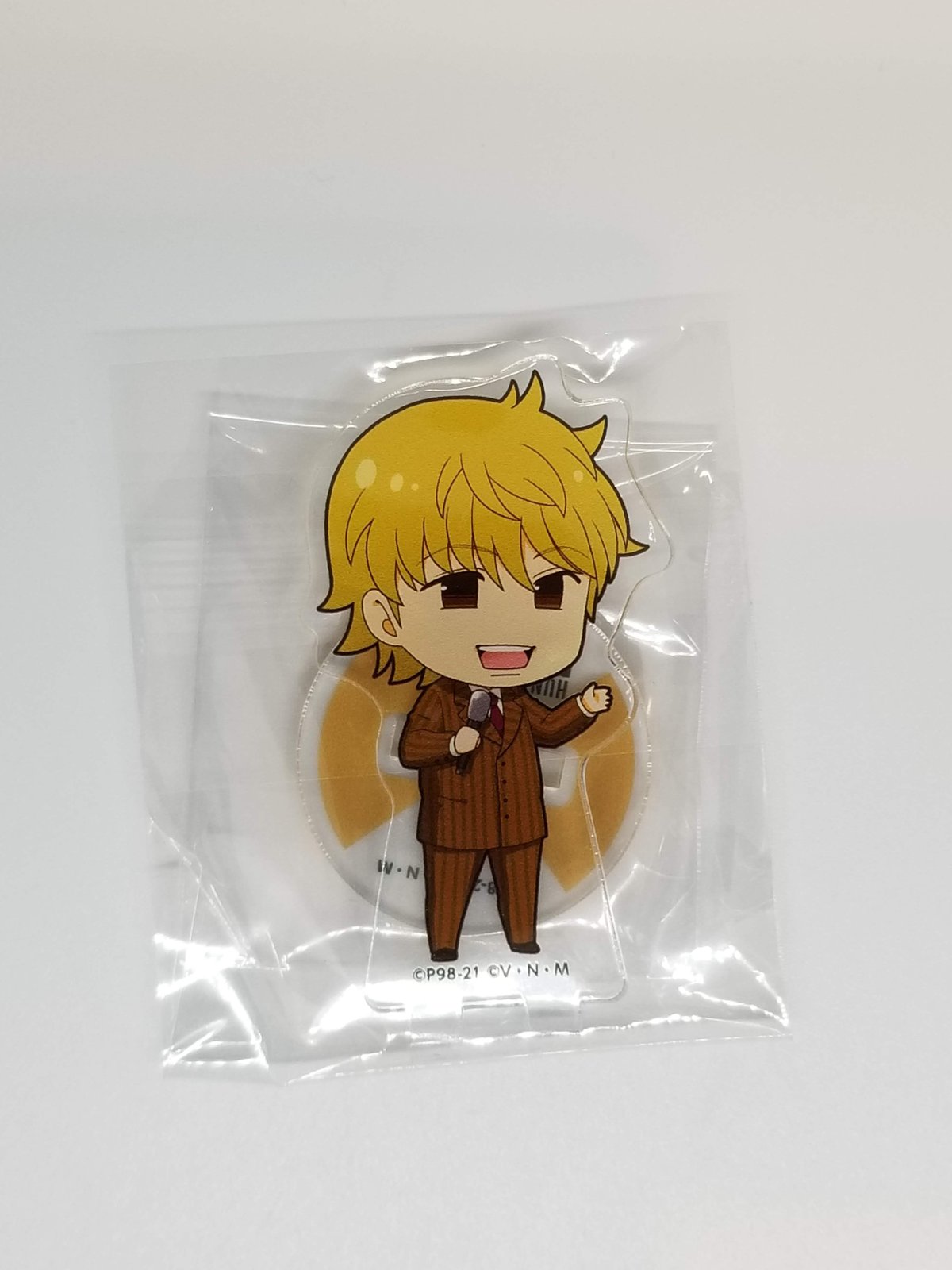 ハンターハンター パリストン 缶バッジ アクスタ Amazon.co.jp