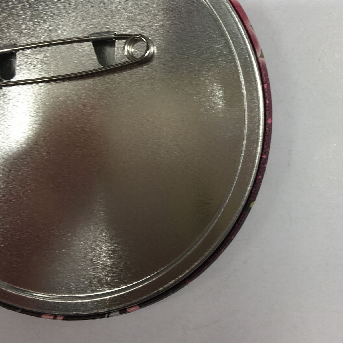 ディアヴォーカリスト レオード 缶バッジ ホロ サイン ディアヴォ ディアヴォーカリスト レオード 缶バッジ ホロ サイン ディアヴォ