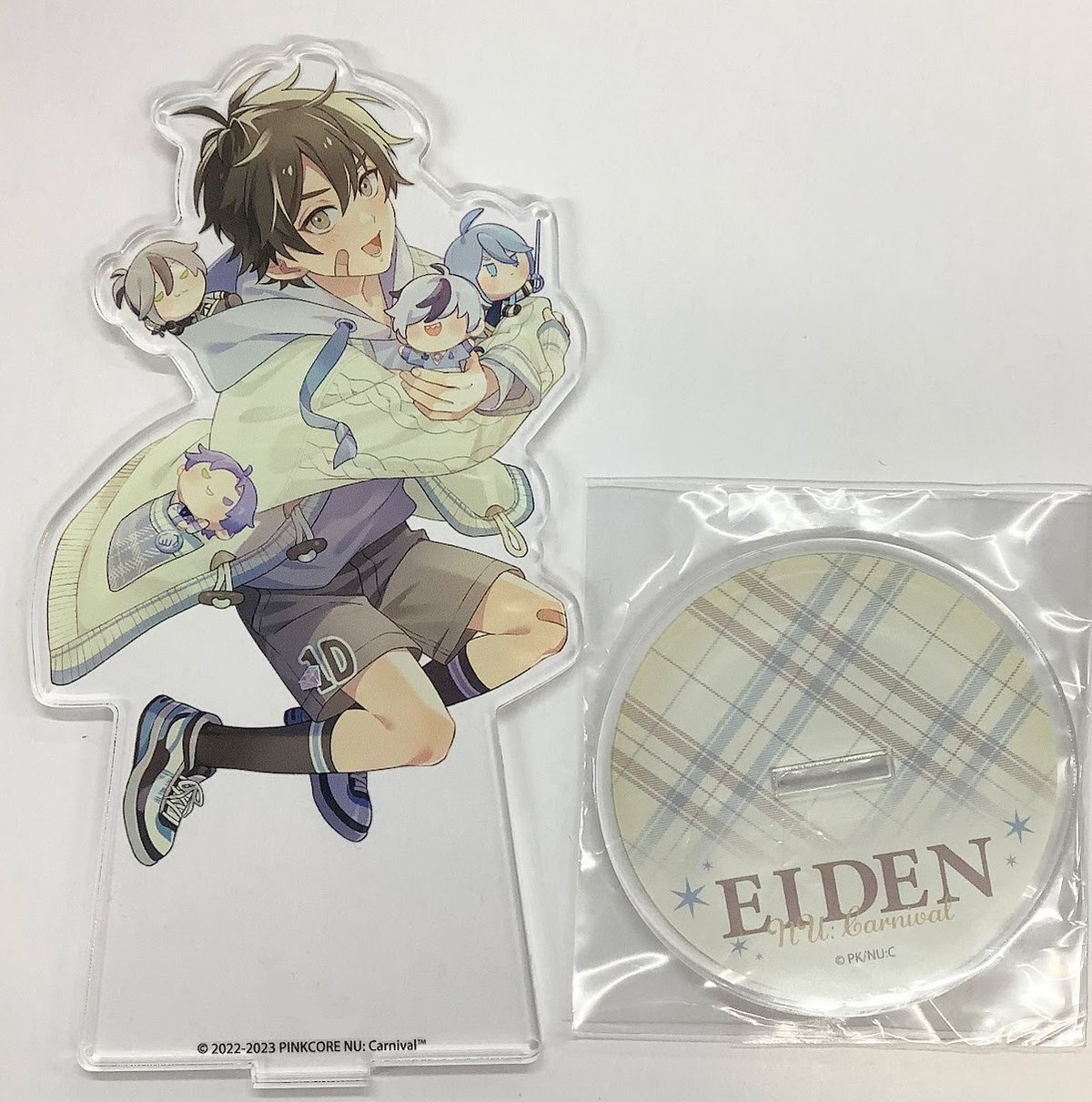 NU:カーニバル』 アクリルスタンド (ぬいぐるみといっしょver.) 子供