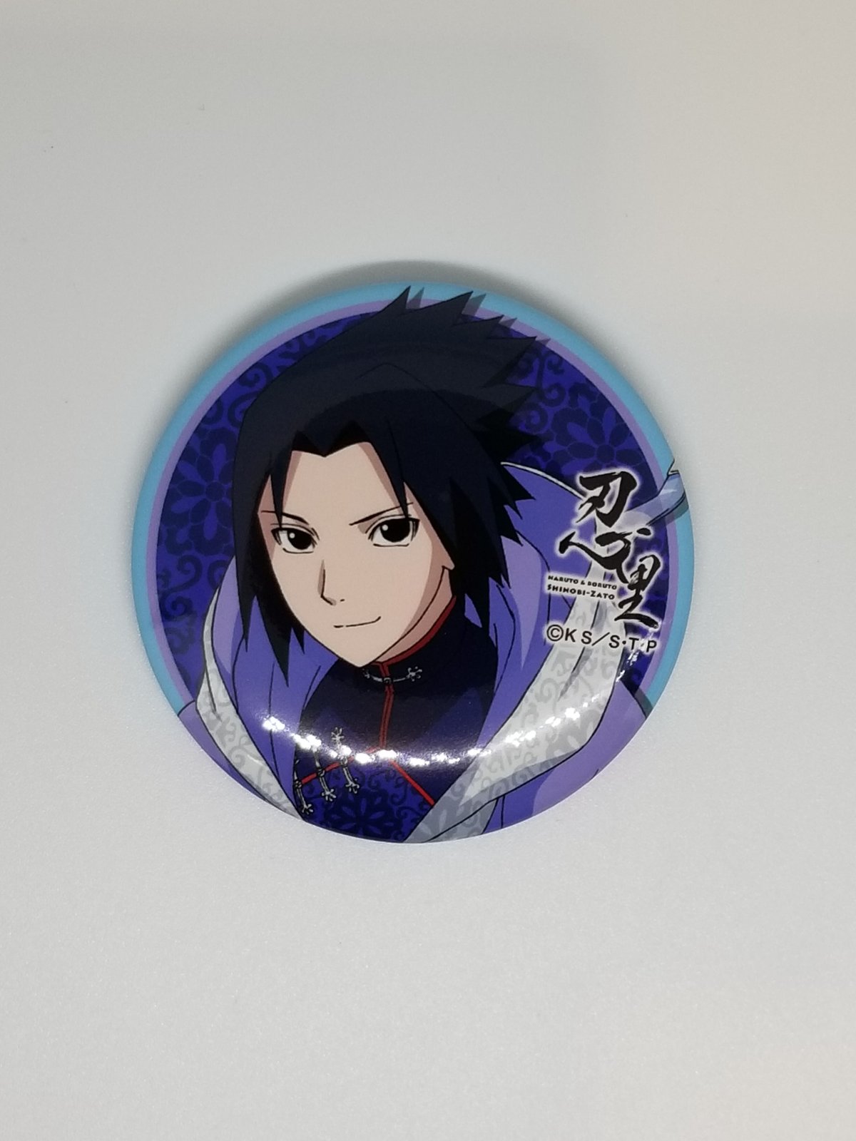 NARUTO J-WORLD　缶バッジ　絆　うちはサスケ ブランドのギフト NARUTO疾風伝 J-WORLD ピンズ 缶バッジ 絆