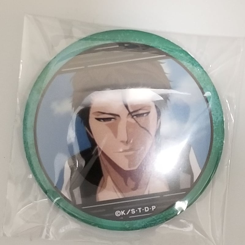 BLEACH 藍染 惣右介 Sanrio characters 缶バッジ | K-BOOKS【BLEACH