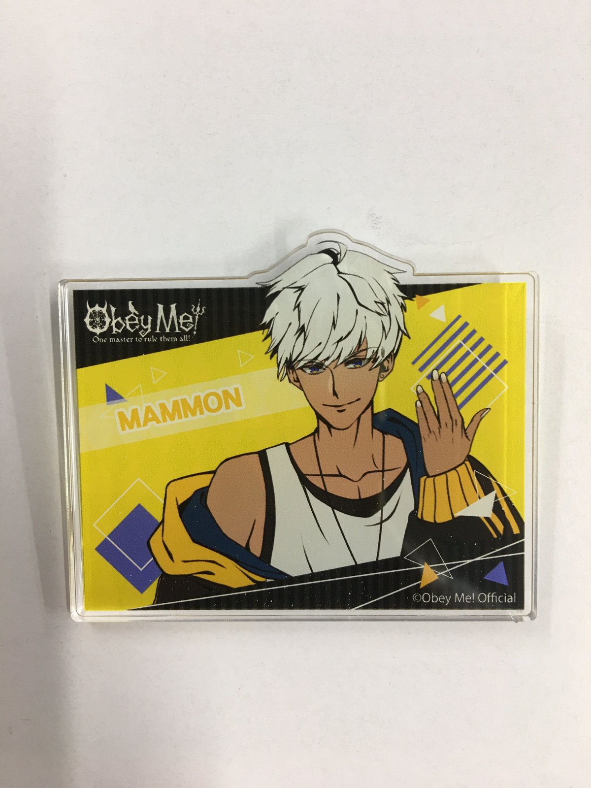 ObeyMe！ マモン アクリルバッジ | K-BOOKS 池袋 2次元グッズ通販