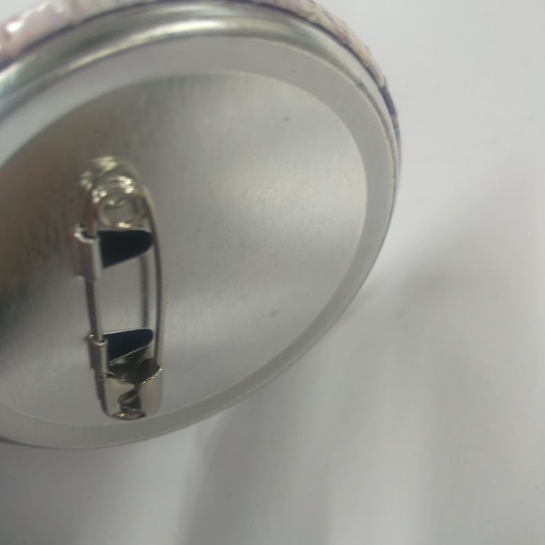 イタミ有・裏サビ有】DIABOLIK LOVERS 逆巻アヤト 小森ユイ 缶バッジ