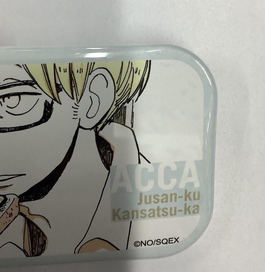 ACCA13区監察課　スクエア缶バッジ　ジーン イタミ有り】オノ・ナツメ 『ACCA13区監察課』 ジーン スクエア