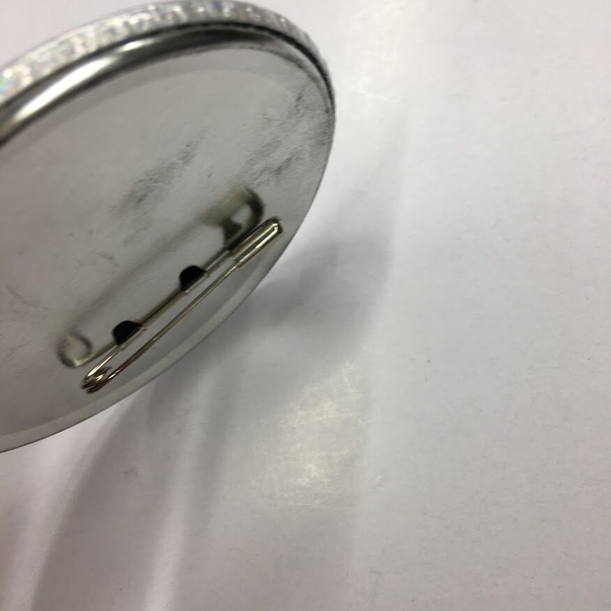 イタミ・裏サビ有】DIABOLIK LOVERS 無神アズサ 缶バッジ | K-BOOKS