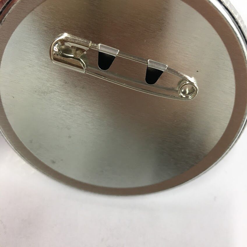 イタミ・裏サビ有】DIABOLIK LOVERS 無神アズサ 缶バッジ | K-BOOKS