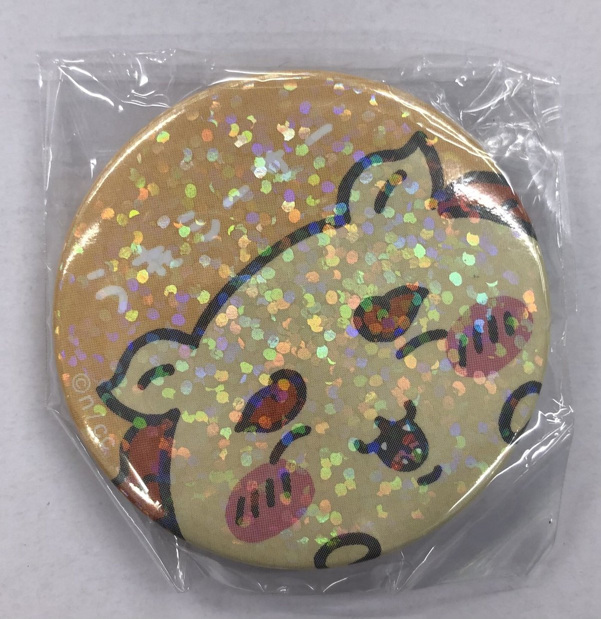 ちいかわらんど 梅田1周年記念 ひょっこりのぞくホログラム缶バッジ