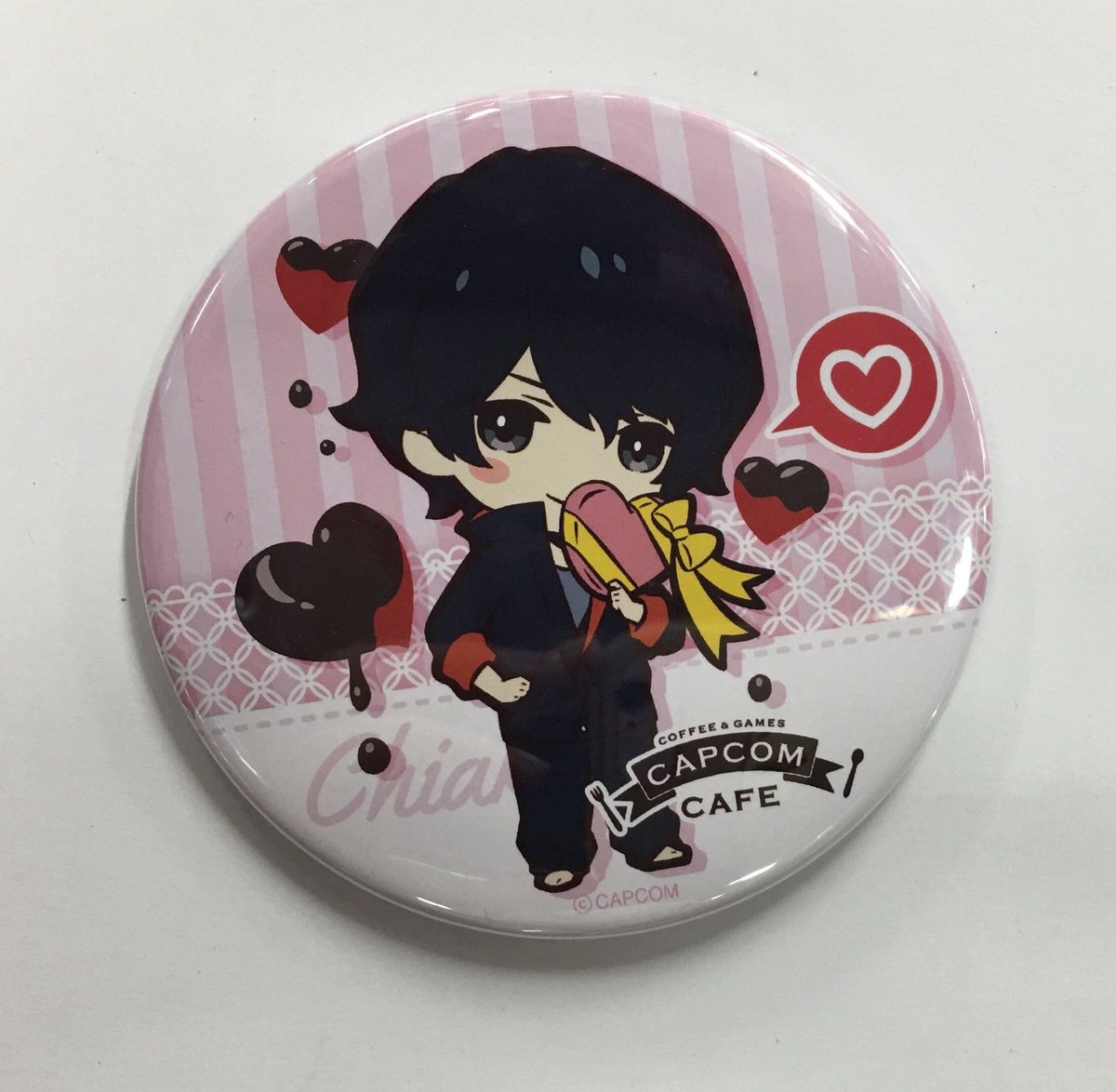 L*y様 囚われのパルマ　缶バッジ　チアキ 囚われのパルマ チアキ 缶バッジ カプコンカフェ 4周年 - メルカリ