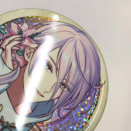 イタミ有】夢職人と忘れじの黒い妖精 メリーローズ 缶バッジ | K-BOOKS