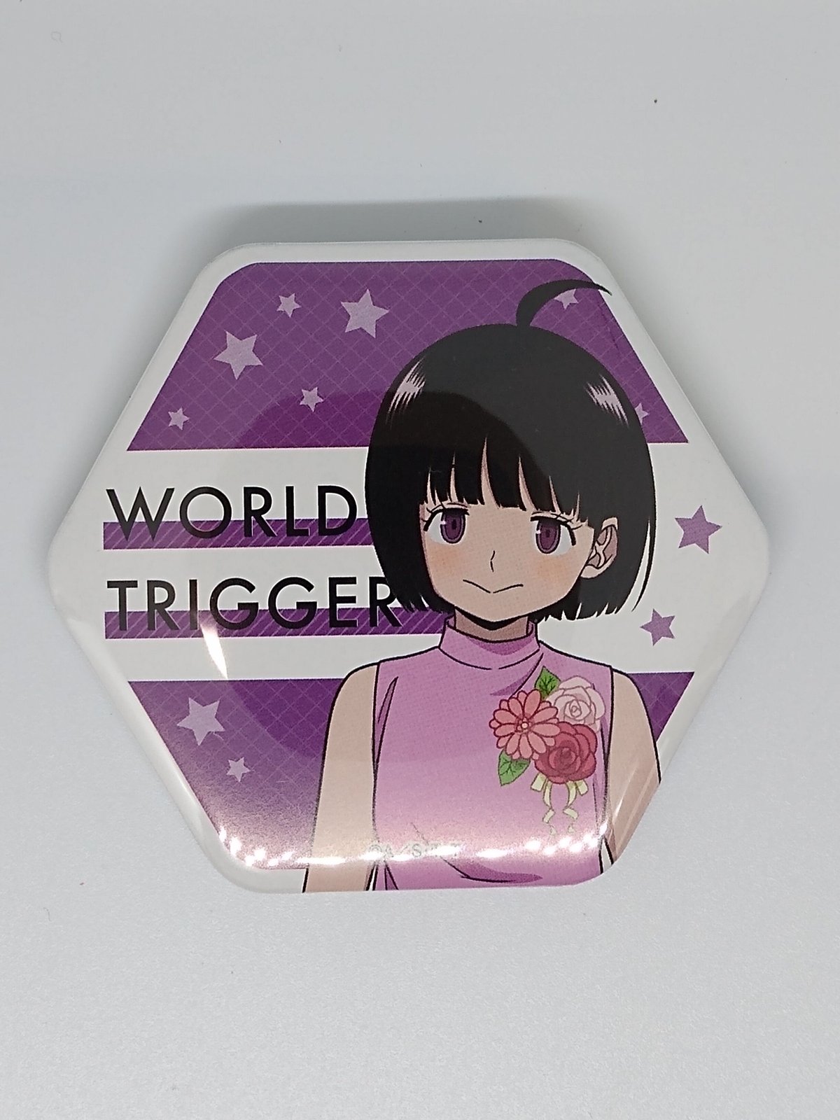 ワールドトリガー 雨取 千佳 トレーディング六角形缶バッジ | K