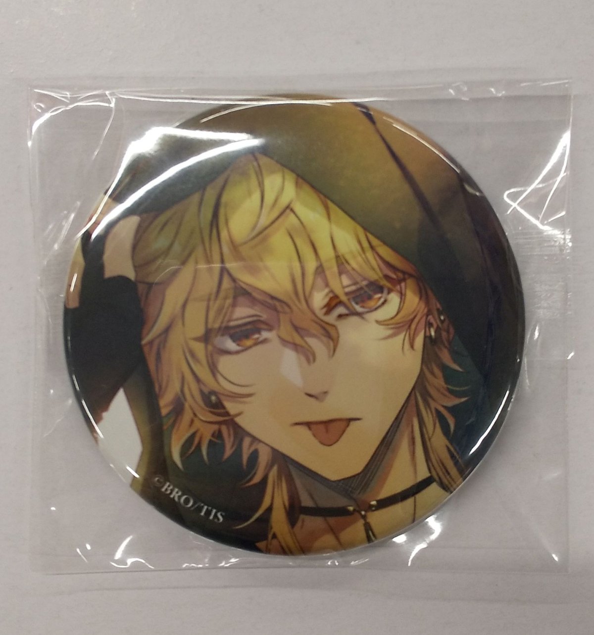 泡沫のユークロニア　アニメガ×ソフマップ特典　ハート型缶バッジ 露草 fit=scale-down,w=1200