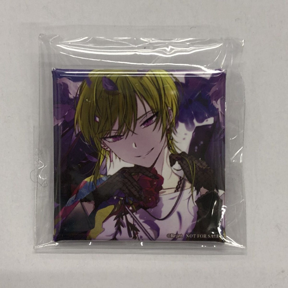 ディアヴォーカリスト モモチ スクエア缶バッジ | K-BOOKS 池袋 2次元