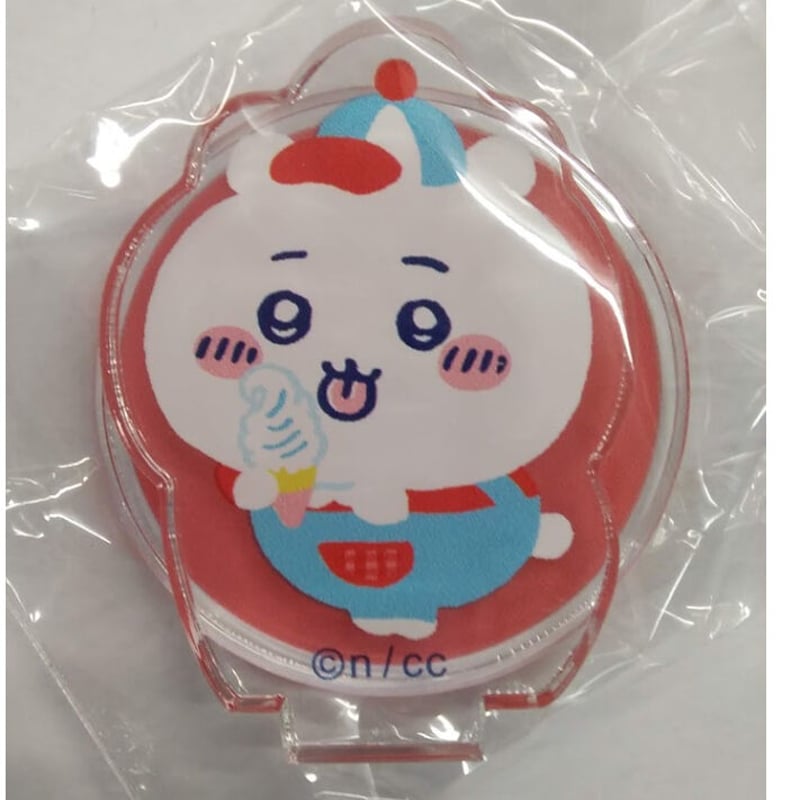ちいかわ』ワクワクゆうえんち アクリルスタンド in カプセル ちいかわ