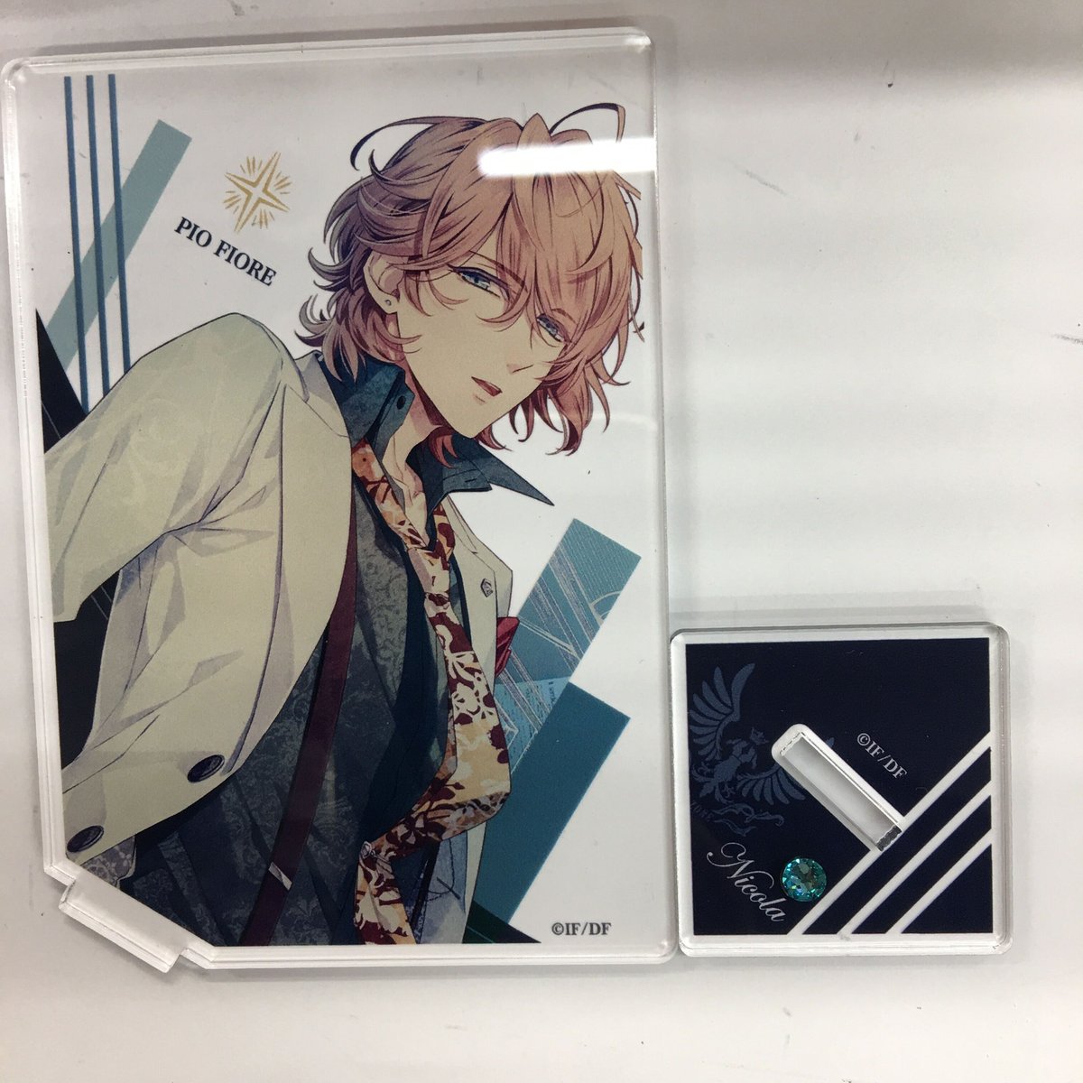 ピオフィオーレの晩鐘 ニコラ アクリルスタンド | K-BOOKS 池袋 2次元