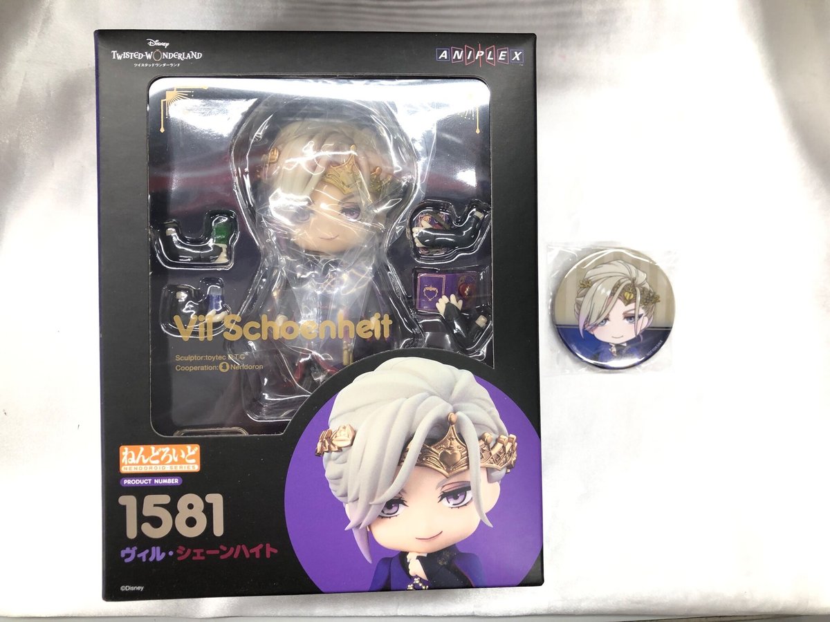 ねんどろいど ヴィル ツイステ 缶バッジ付き fit=scale-down,w=1200