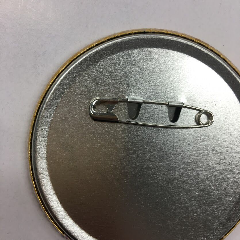 裏サビ有】DIABOLIK LOVERS 逆巻シュウ 缶バッジ ホロ | K-BOOKS 池