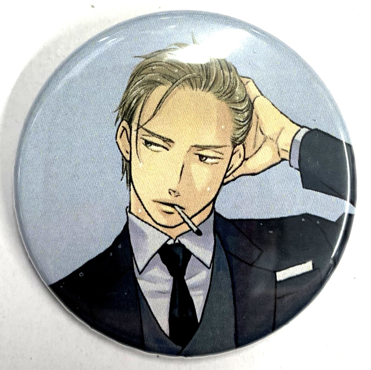 ヨネダコウ 『囀る鳥は羽ばたかない』 コラボカフェ Rain 缶バッジ