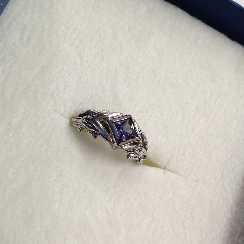 夢王国と眠れる100人の王子様　騎士の国 指輪　夢100　指輪　希少品　アヴィ 夢王国と眠れる100人の王子様 騎士の国 指輪 夢100 指輪 希少品