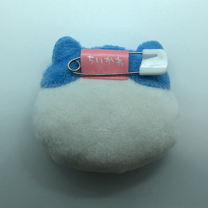 ちいかわ ハチワレ ぬいぐるみバッジ ちいかわ』 ハチワレ ぬいぐるみバッジ | K-BOOKS 池袋 2次元グッズ通販