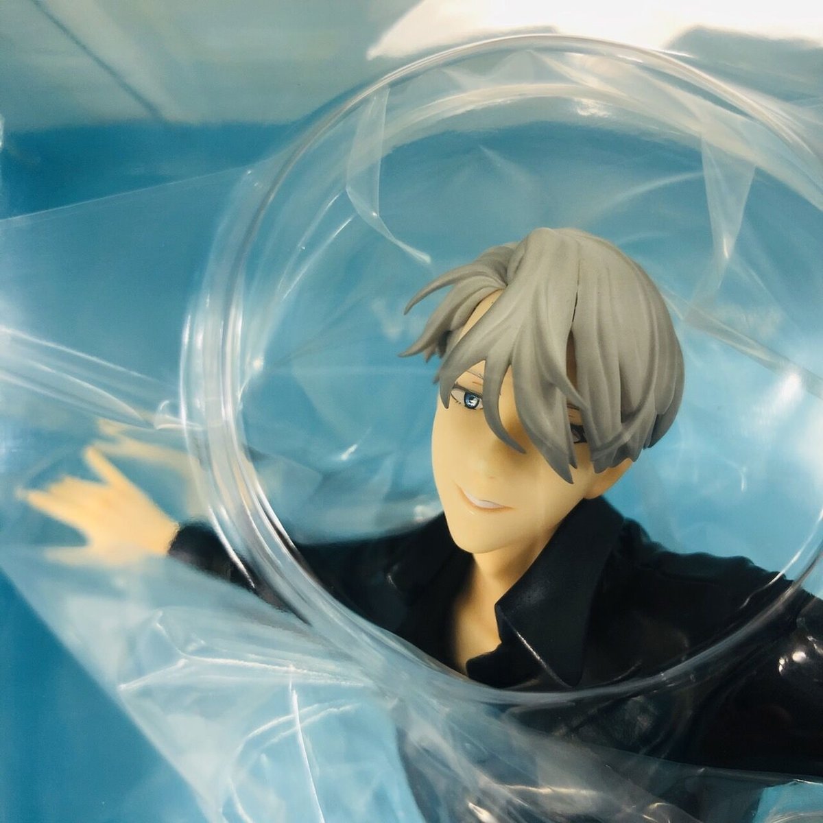 ユーリ！！！ on ICE』 ヴィクトル・ニキフォロフ 1/8 完成品フィギ…-