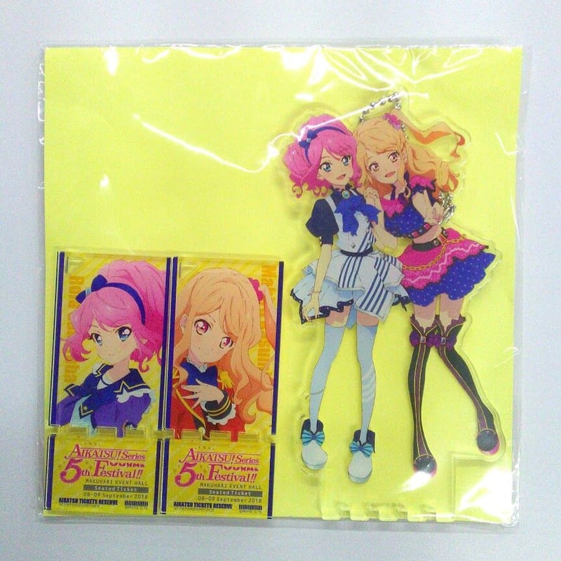 アイカツ！シリーズ 5thフェスティバル！！ アクリルバッジスタンド