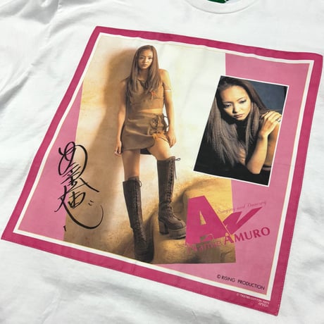 MKM ORIGINAL ハンカTシャツ【ニーハイ厚底の安室奈美恵】