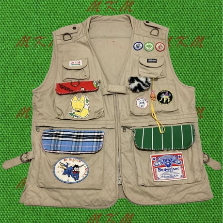 MKM ORIGINAL custom vest【キャミワンピ女性の視線の先】