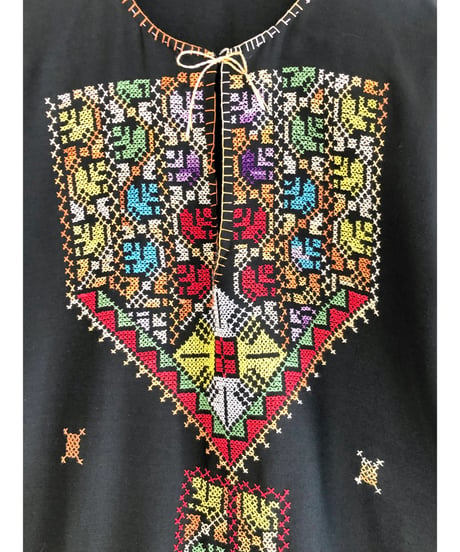 palestinian embroidered dress