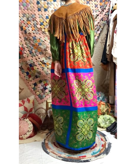 suède fringe collar