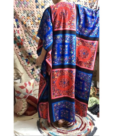 60's flower kaftan dress