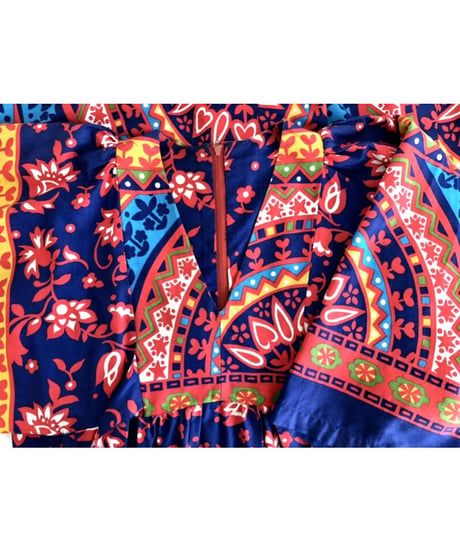 70's flower motif dress