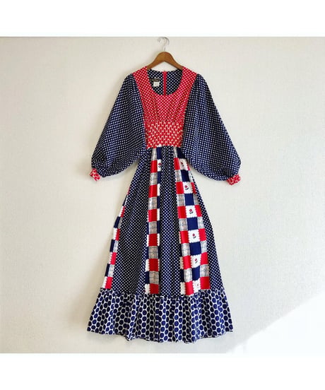 70s balloon sleeve dress