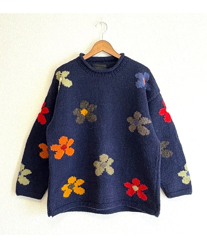 ecuador hand knit daisy sweater | Quilt