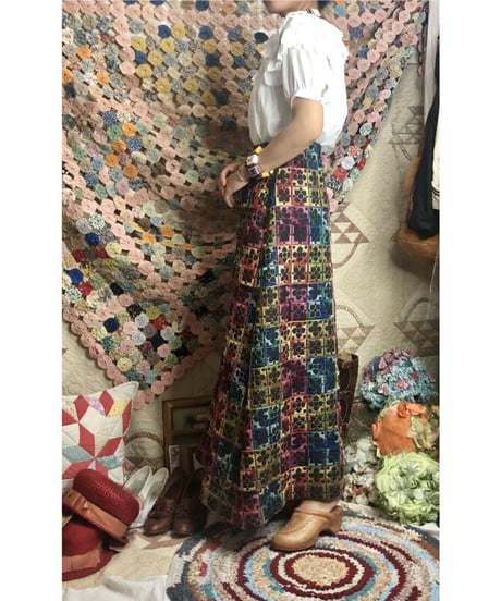 1960-70's embroidered quilting skirt