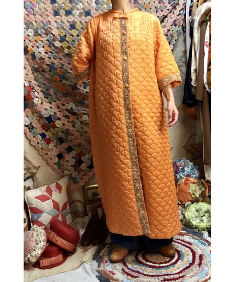 60's quilted robe