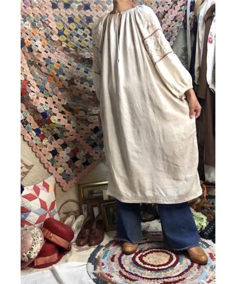 vintage ukrainian embroidered one-piece linen white