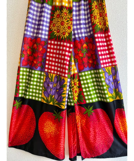 strawberry wide leg pants