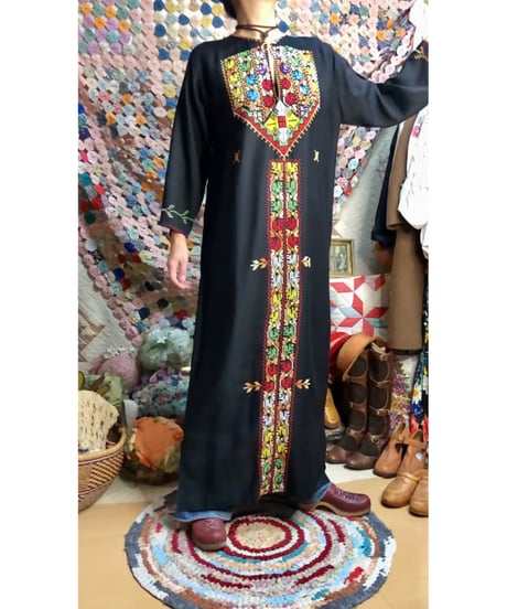 palestinian embroidered dress