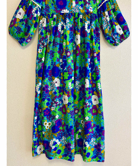 60-70s  balloon sleeve flower hawaiian dress