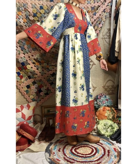 1970's flower batik one-piece