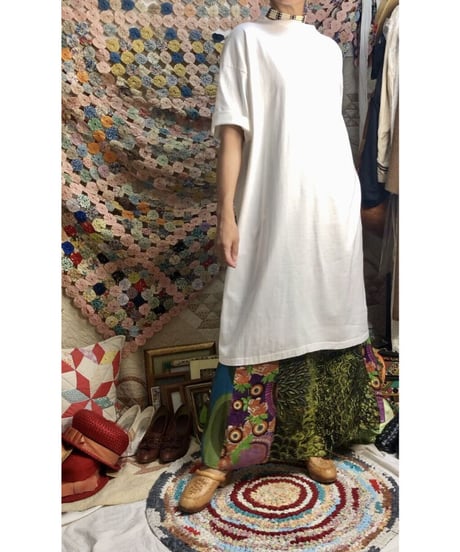 big tee white