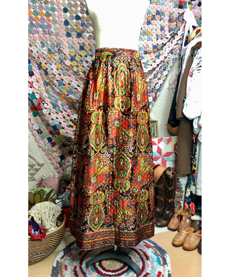 70s paisley quilting skirt