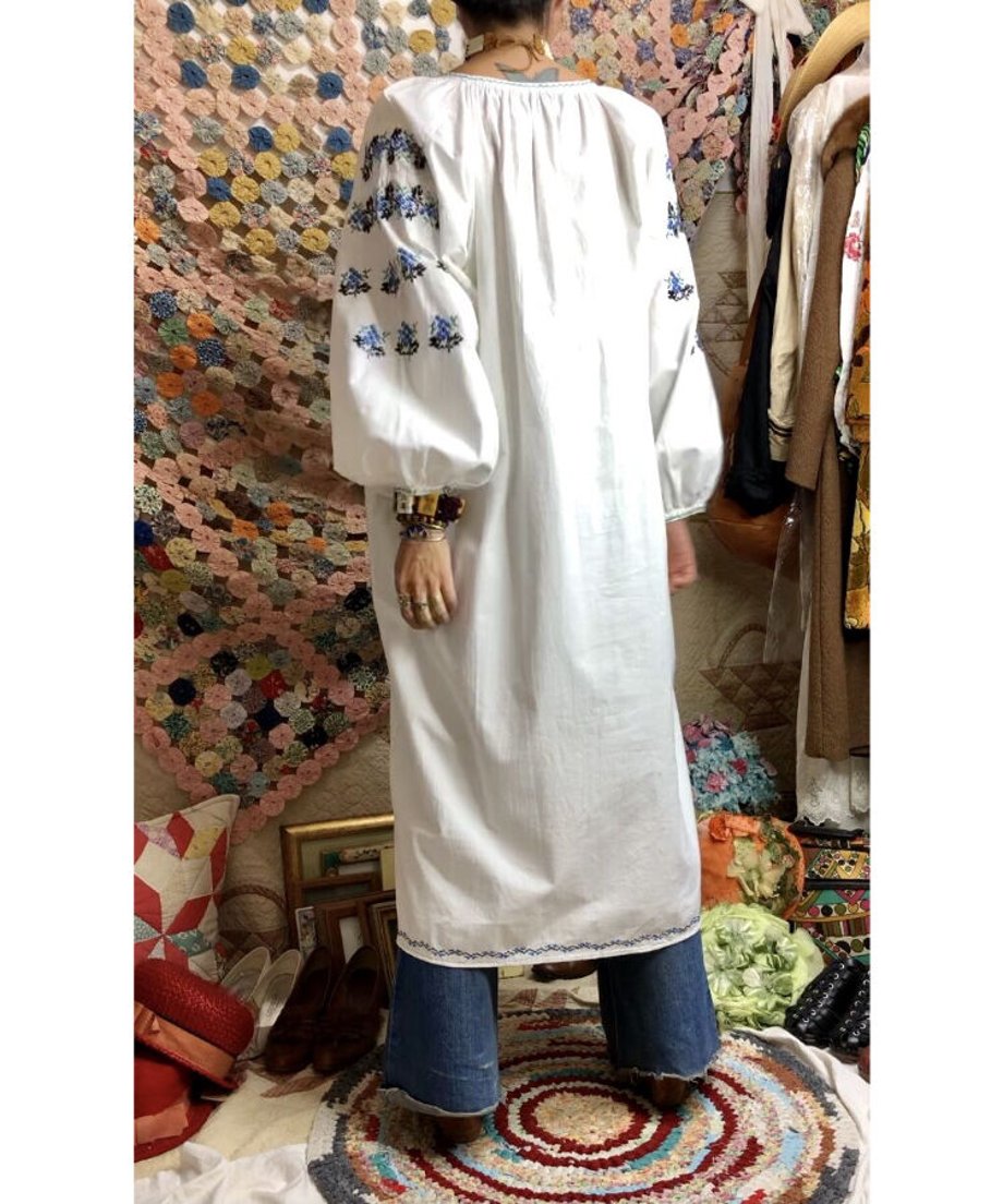 60b71f1a8899be7ce8530e40