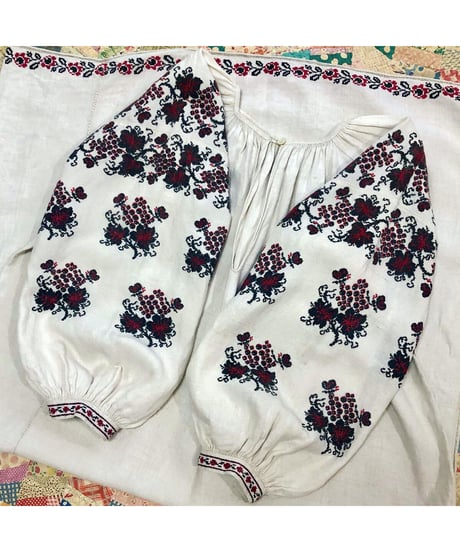 ukrainian embroidered one-piece(berry)
