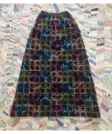 1960-70's embroidered quilting skirt